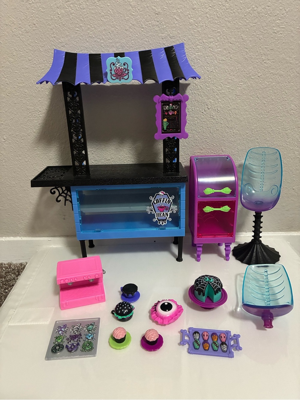 Monster High The Coffin Bean Cafe Playset - Incomplete